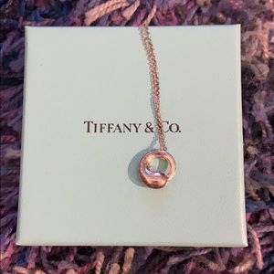 Tiffany necklace (eternal circle pendant)